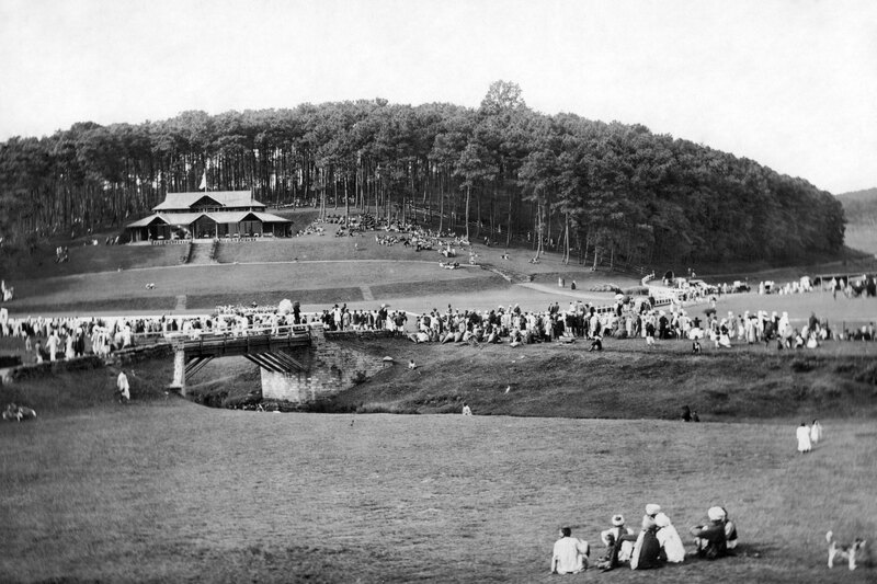 Polo ground